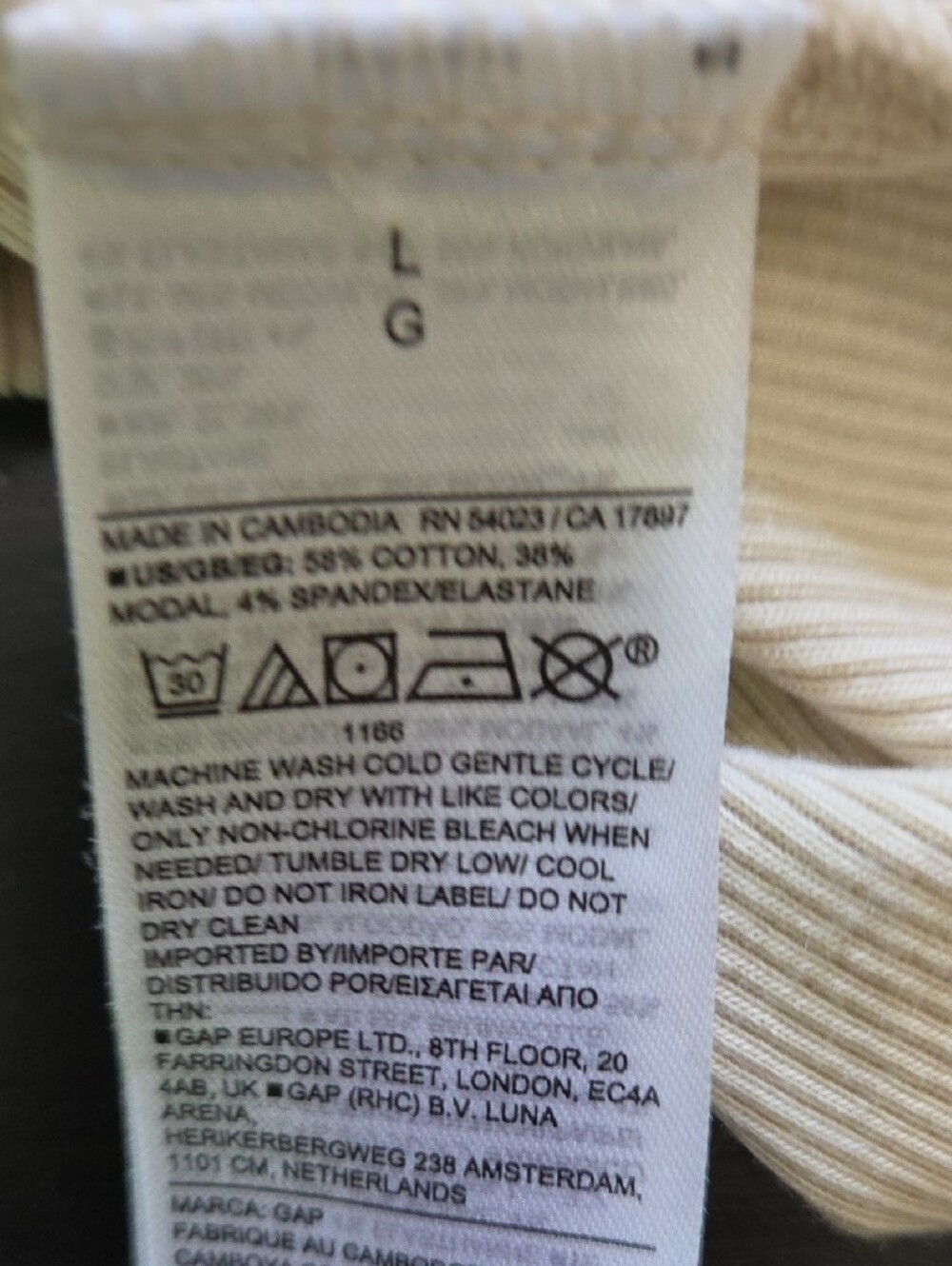 6 GAP or Old Navy Tanks - Picture 5 of 11